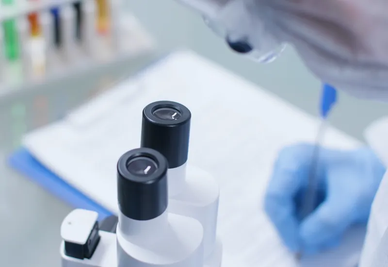 14 de junho – Dia do Laboratório Clínico